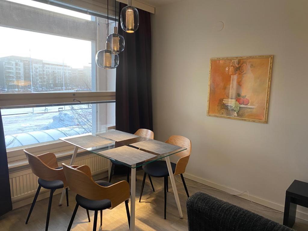 2 Minutes From Kamppi Center, Sauna And Balcony Apartamento